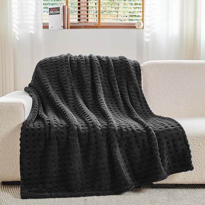 NEWCOSPLAY Super Soft Twin Blanket Black Premium Silky Flannel Fleece 3D Waffle Checkered Lightweight Bed Blanket All Season Use (Black, Twin(60"x80"))